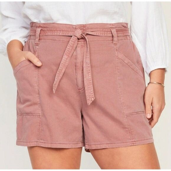 NWT Old Navy Work Wear Shorts in Dusty Red  Size XL - Picture 1 of 16